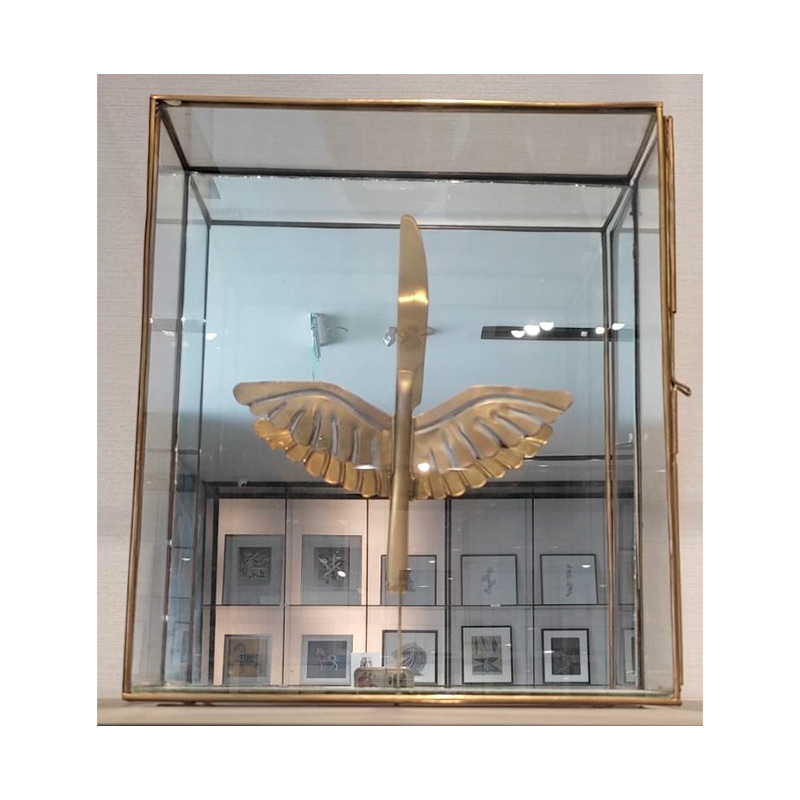 Cata Mena - Cuchillo alas doradas